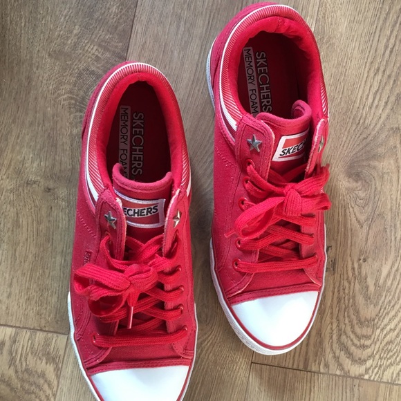 Sketchers Sneakers Red Stars and Stripes 8.5 - Picture 7 of 10